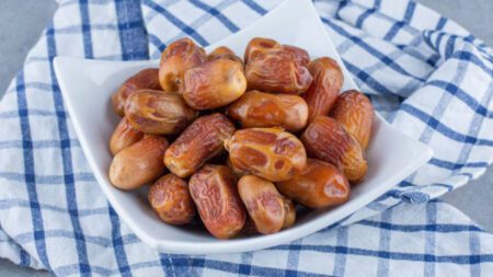 A bowl of dates